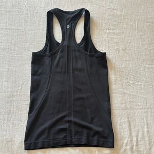 🖤 Lululemon Black Racerback Tank Top (Size 4)